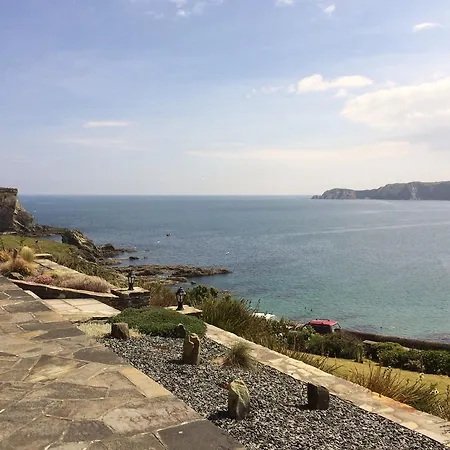 Holiday home Sandycove Self Catering *